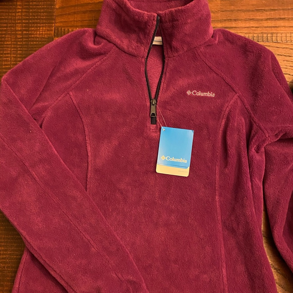 NWT Women’s Columbia Fleece Pullover